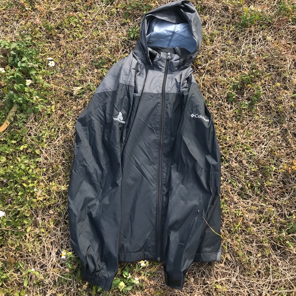 Columbia zip front hooded windbreaker